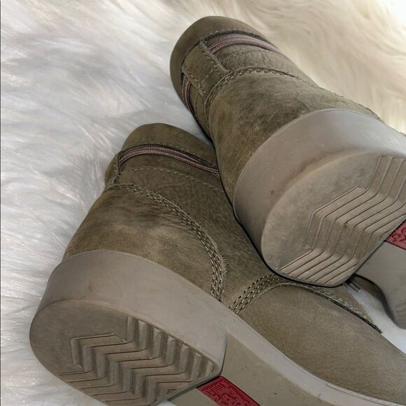 Kodiak Olive Lace-Up Boots Outdoors Waterproof Size 8 - Picture 12 of 15